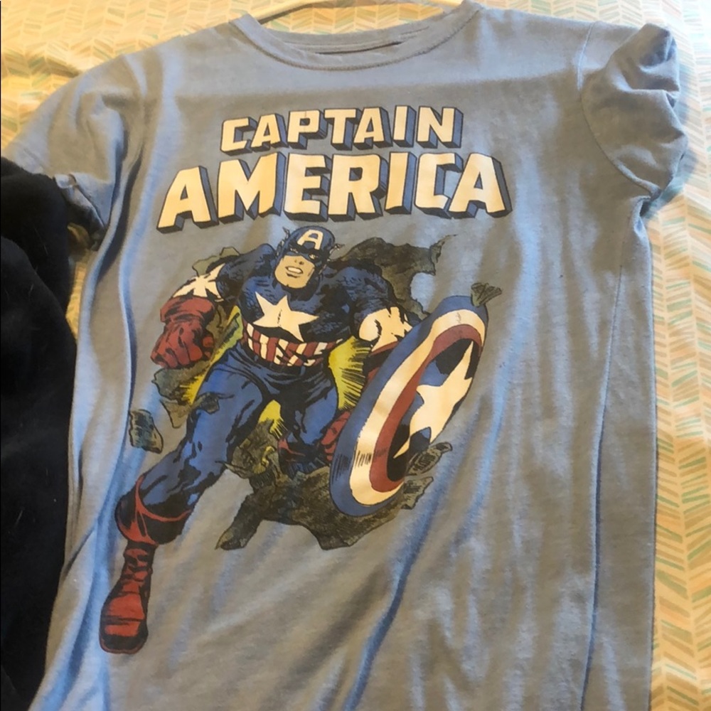 Captain America T-shirt